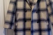 Ladies Coat UK12