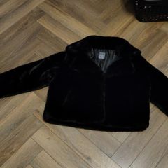 fur coat