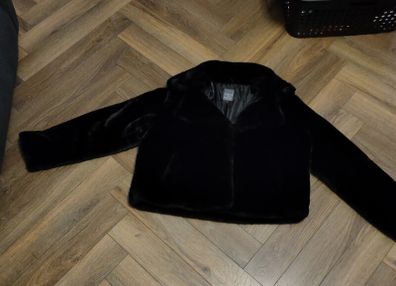 fur coat