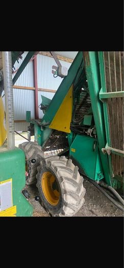 Beet harvester