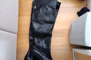 Over the knee leather boots