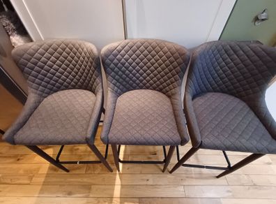 breakfast bar stools/high chairs