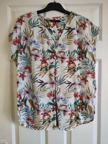 House Brand Floral Blouse Size S