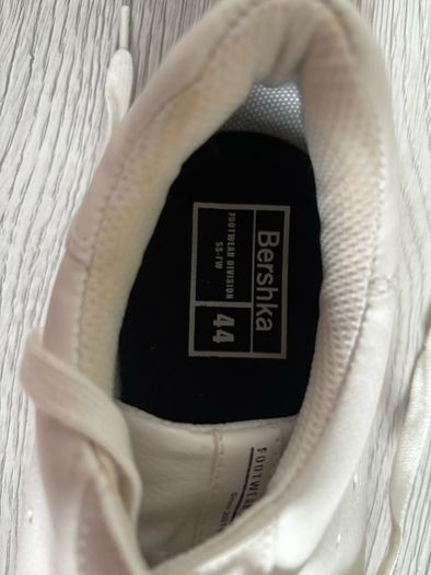 Mens shoes