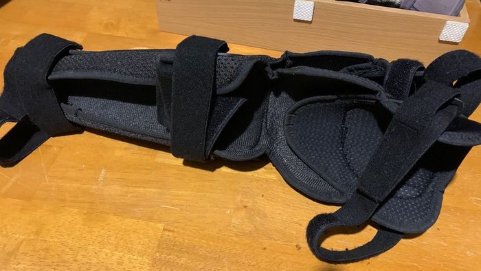 DAINESE Youth MTB/MX protectors