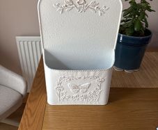 Metal storage hanging unit