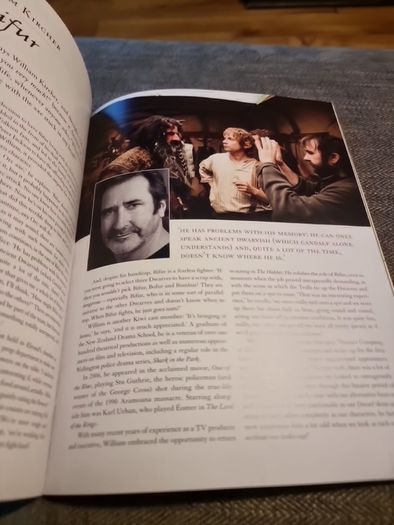 Official Movie Guide (The Hobbit: An Unexpected Journey) (Paperback)