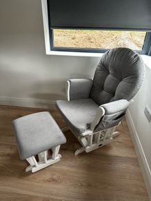 Babylo Rocking chair and footstool