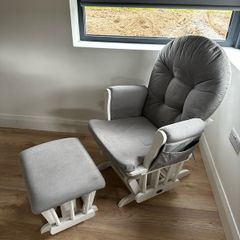 Babylo Rocking chair and footstool
