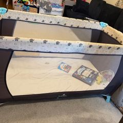 Baby cot