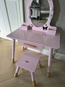 Girls Vanity Table and Stool