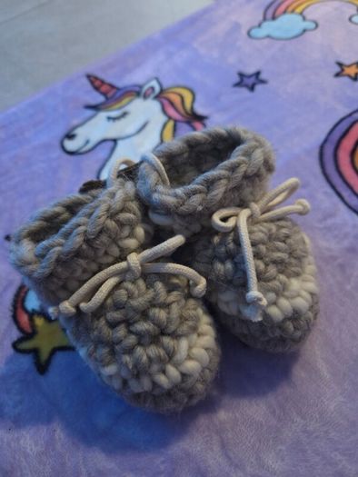 Newborn, With Tags Padraig Cottage 100% Sheeps Wool Baby Slippers