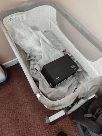 Baby cot bed