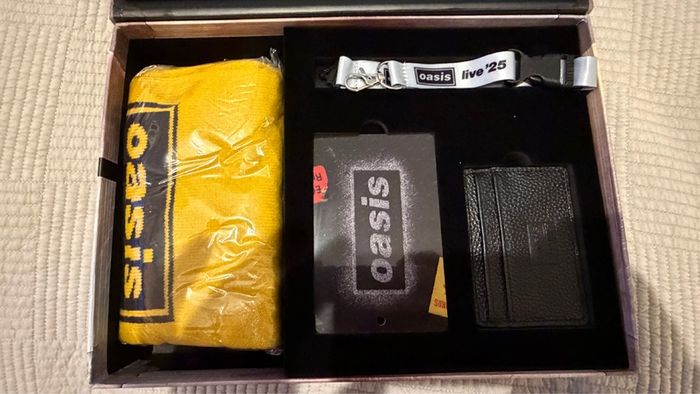 VIP Oasis Fan Pack Sydney Concert
