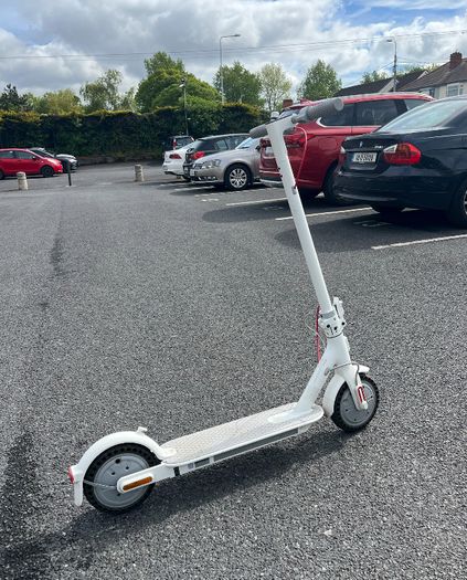 Title: Xiaomi Electric Scooter 3 Lite (White) - Excellent Condition