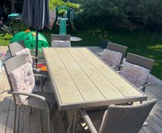 Outdoor table and 6 chairs