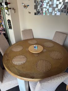 table and chairs