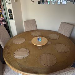 table and chairs