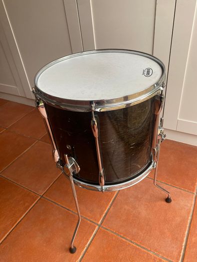 Pearl Export 14 x 14 floor tom.