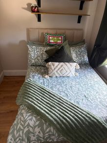 Double ottoman bed