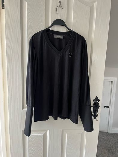 NEW Mos Mosh Long Sleeve Top - Size XL / Size 14/16