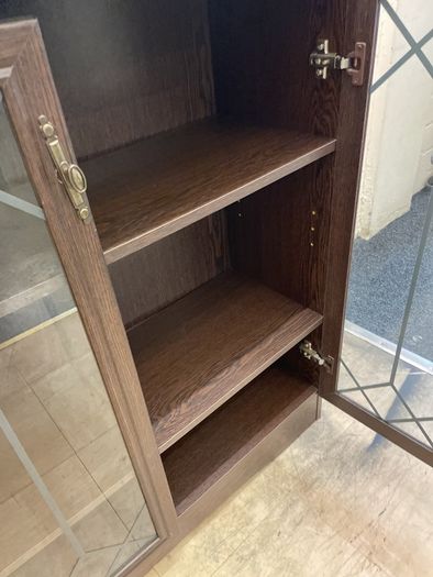 display cabinet