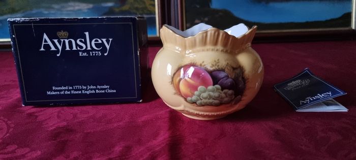 New In Box Aynsley Orchard Gold Bone China Windsor Rose Bowl Made in England