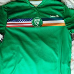 O Neills Eire Training Top