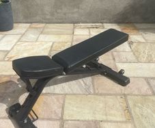 Weights Bench -Heavy Duty , adjustable , almost new.