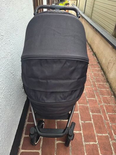 Baby buggy with basket