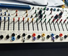 Buchla 208c