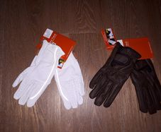 Horse riding gloves