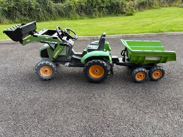kids tractor and trailer