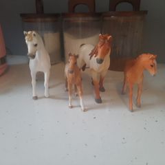 schleich horses