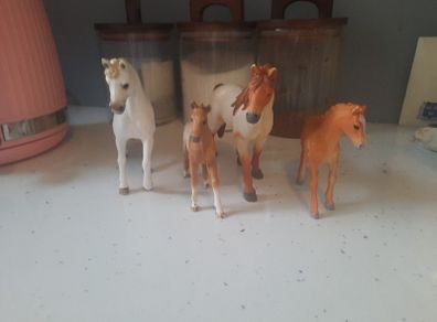 schleich horses