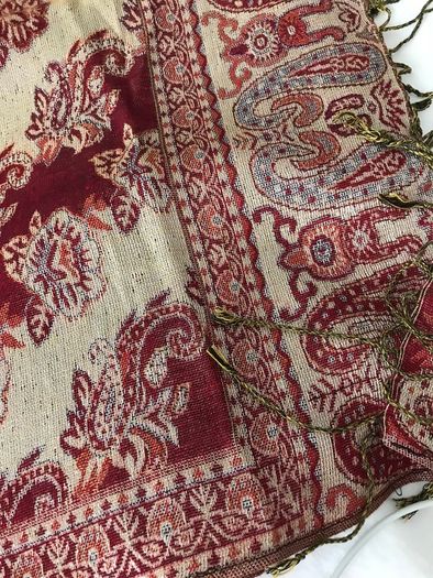 Pashmina - Decorative Red, gold and golden thread.