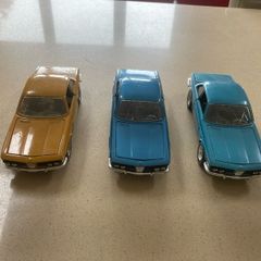 BMW 3.0 CS scale 1/24 lot of three Burago