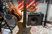 electric guitar