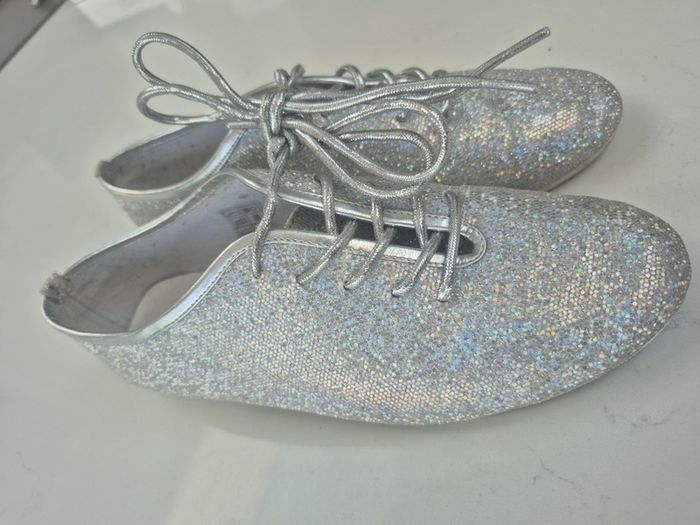 jazz shoes silver
