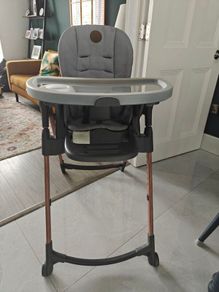 Baby highchair maxicosy