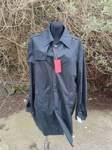 Feraud Spring Mac(New with Tags)