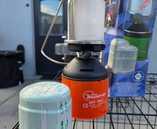 Camping gas lantern