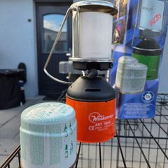 Camping gas lantern