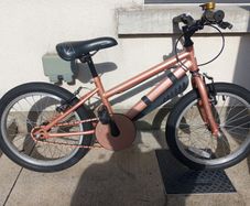 Apollo Glizt Kids bike size 20 inch wheels