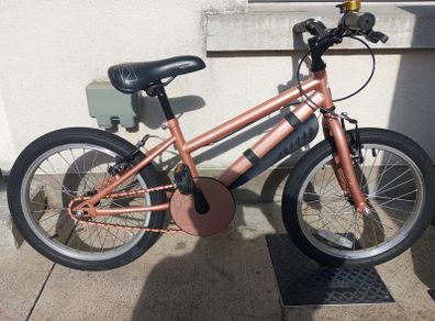 Apollo Glizt Kids bike size 20 inch wheels