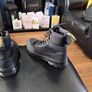 Adults boots Image 2