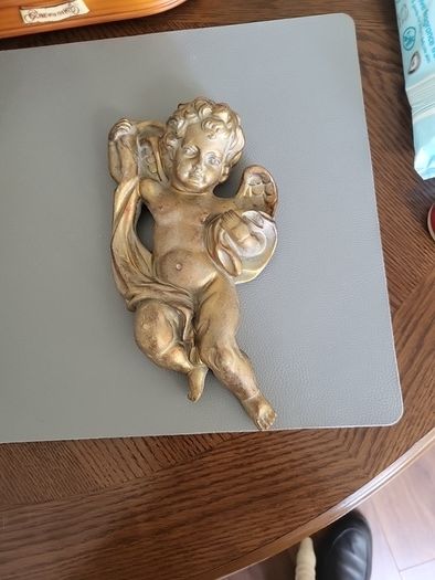 Angel cherub