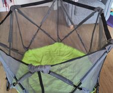 collapsible playpen