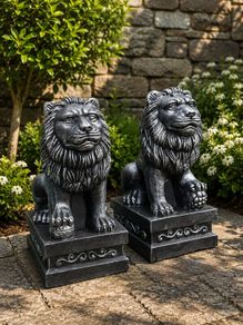 Garden lion statues