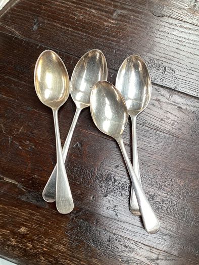 Set of 8 Vintage Silver Plated Dessert Spoons Old English Pattern